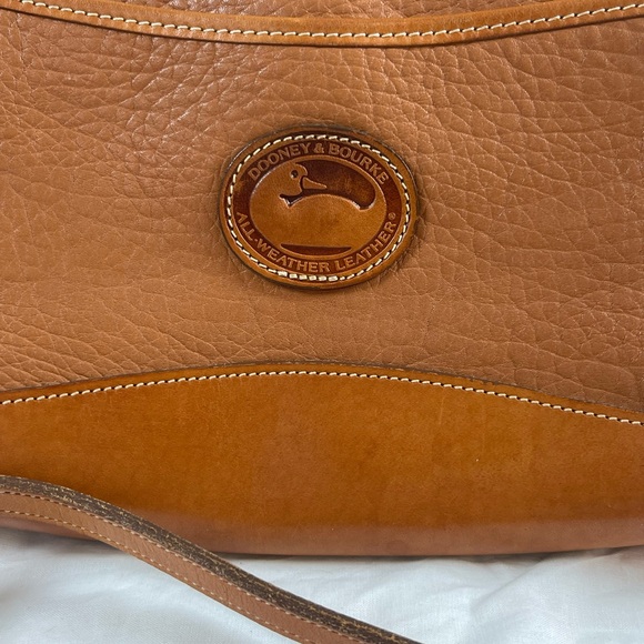 Vintage Dooney & Bourke All Weather Brown Leather Crossbody Bag - Picture 2 of 14